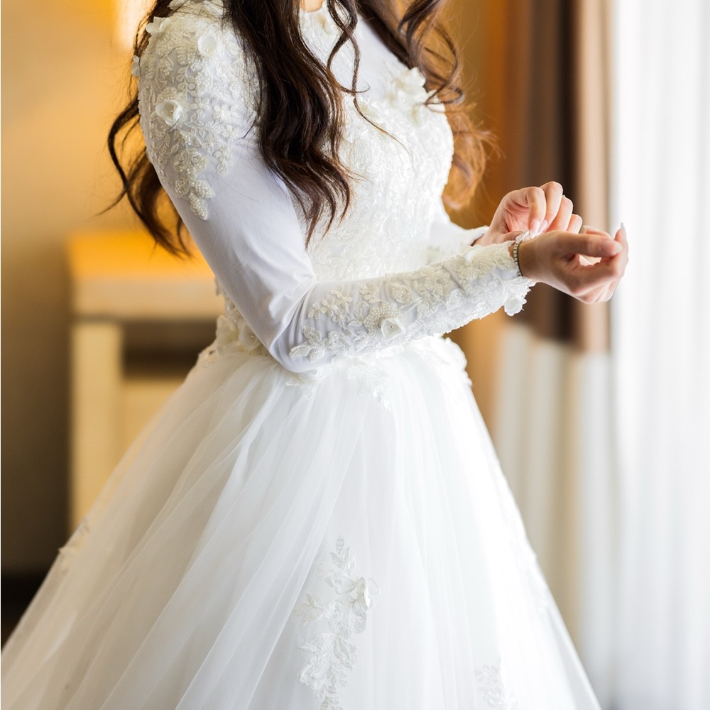 CUSTOM WEDDING DRESS - Picture 1 of 4